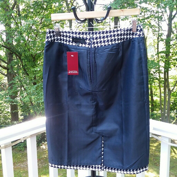 TALBOTS Skirt Size 10 Petite Houndstooth Pattern - Picture 6 of 8